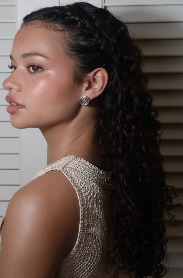 <a href="https://www.instagram.com/p/DZs9VlWAQjl/?img_index=2">Coree Moreno</a>