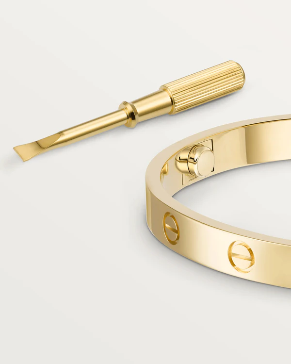 Iconic Jewelry Pieces That Will Never Go Out Of Style