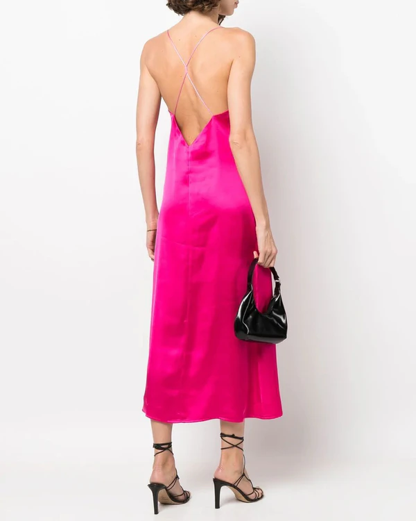 Barbiecore: The Hottest Summer Trend Which Will Help You Nail Your Wedding Outfit