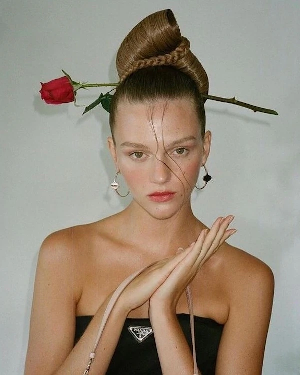 5 New Takes on the Bridal Updo — photo 2