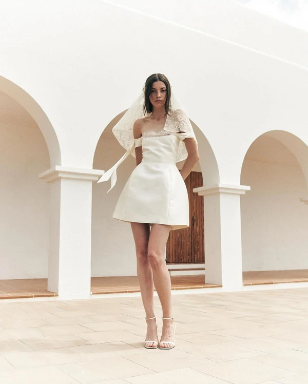 35 Chic Bridal Mini Dresses