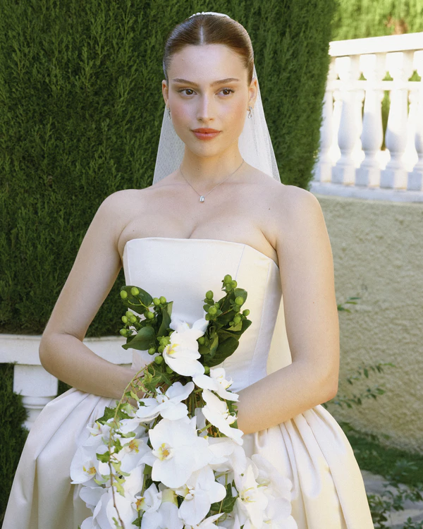 A Designer's Garden Wedding in the Heart of Valencia