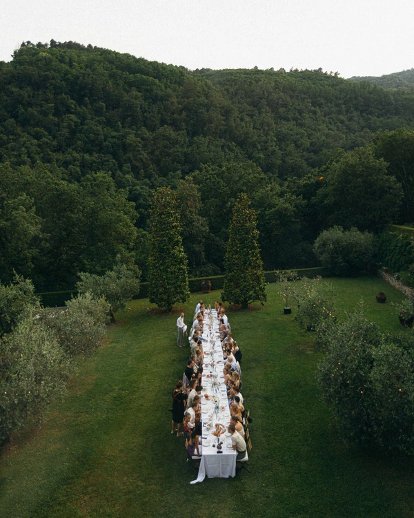 10 Viral Gen Z Trends Breaking All the Wedding Rules