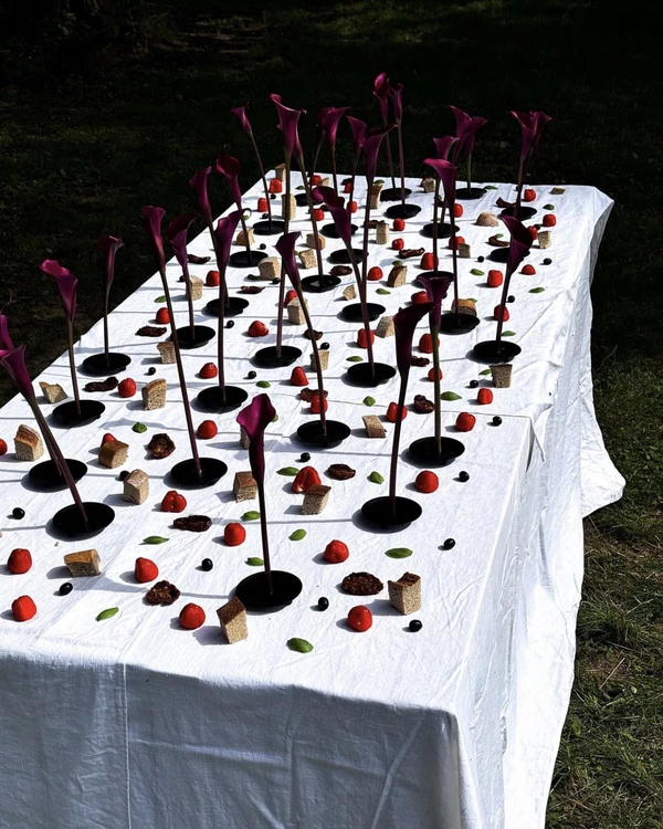 Trend: Minimalist Grazing Tables