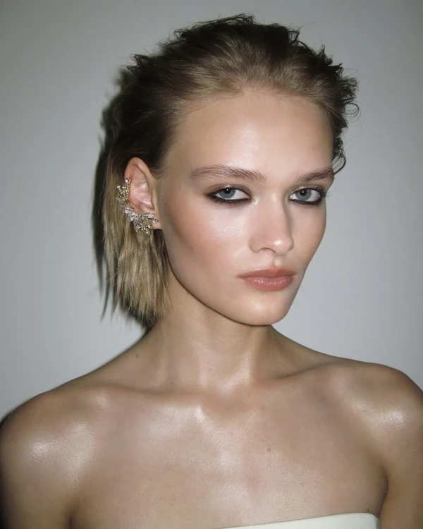 30 Trending Bob Cut Styles for the Modern Bride