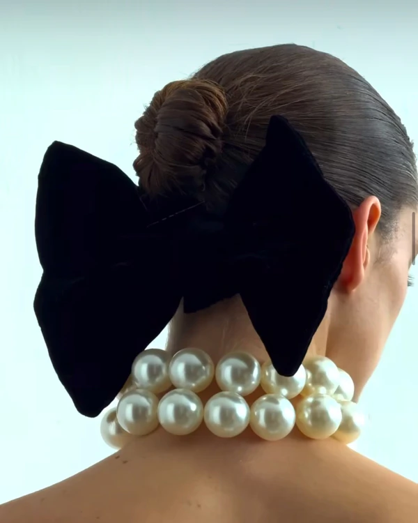 Modern Pearls: An Edit of the Chicest Accessories for the Fashion Bride