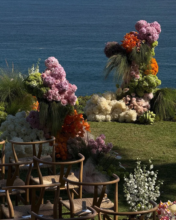 The Mood Board: Tropical Wedding — photo 1