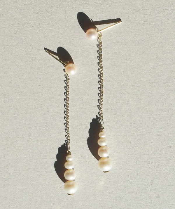 Minimalist Earrings to Compliment Your Wedding Look