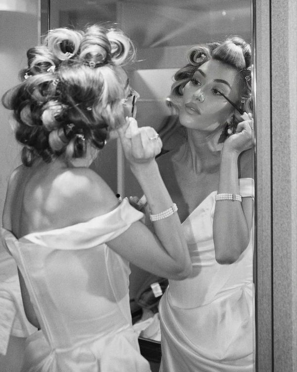 45 Must-Save Getting Ready Wedding Photos That Capture the Magic