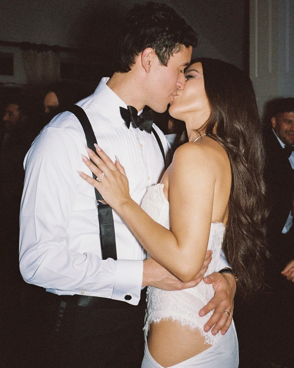 A Stylish Vintage Wedding on Long Island’s North Fork