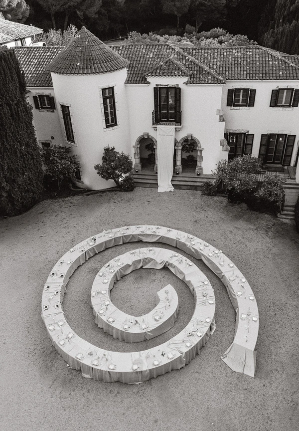 A Dreamlike Siren-Inspired Wedding With Oceanic Details in California