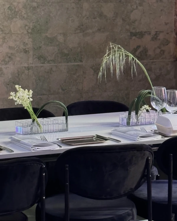 Trend: Twisted Floral Centerpieces