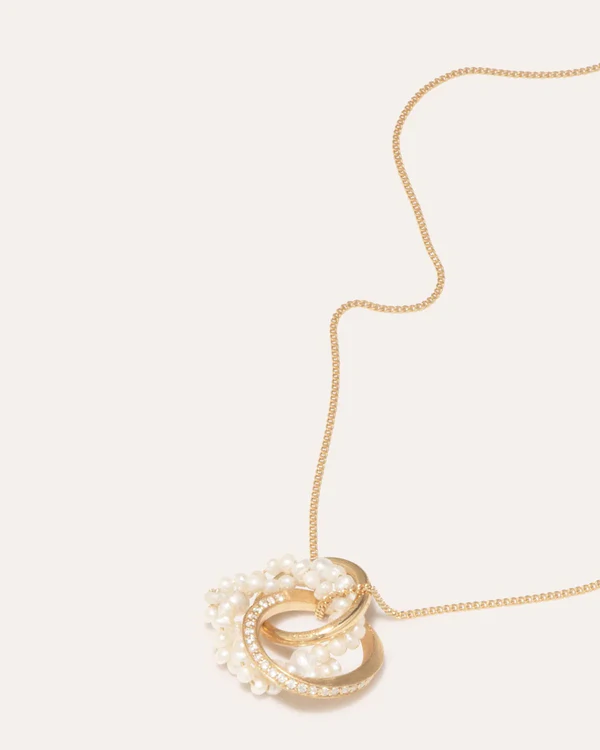 Trendy Jewelry for the Bride