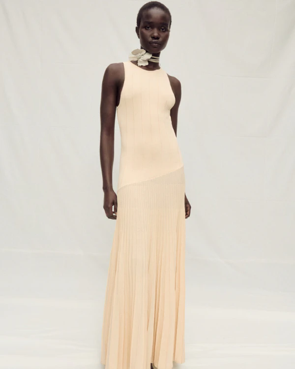 35 Bridesmaid Dresses for Every Wedding Style & Dress Code