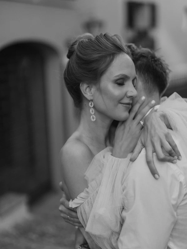 Romantic Wedding Editorial on Lake Como
