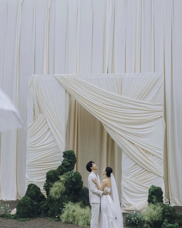 Trend: Wedding Drapery