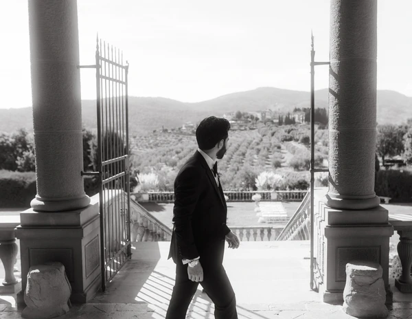 Intimate Wedding in Tuscany's Breathtaking Scenery