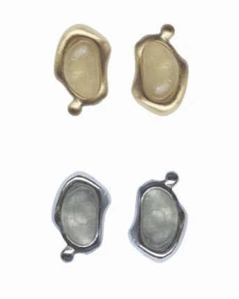 Minimalist Earrings to Compliment Your Wedding Look