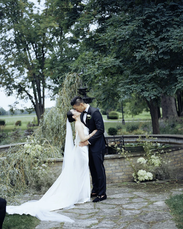 Real Wedding: Lucy & Alan