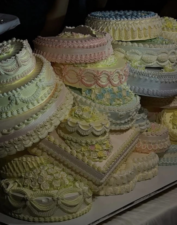 <a href="https://www.instagram.com/p/DVTOEWJj0Iw/?img_index=1"><span>SNP Cake Atelier</span></a>