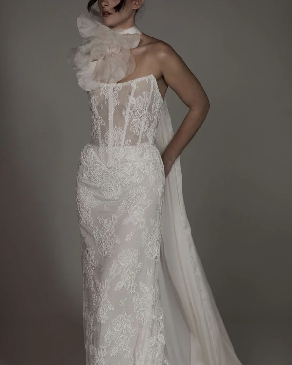 Trend: Naked Wedding Dresses