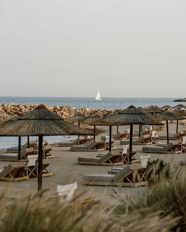 10 Travel Influencers Every Holidayer Needs to Follow