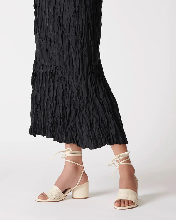 16 Stylish Sandals Perfect for a Summer Wedding