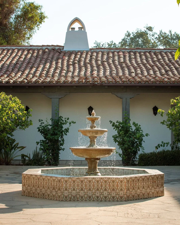 <span style="text-decoration: underline;"><a href="https://www.instagram.com/ojaivalleyinn/p/DRKhrYtlnsC/">Ojai Valley Inn</a></span>