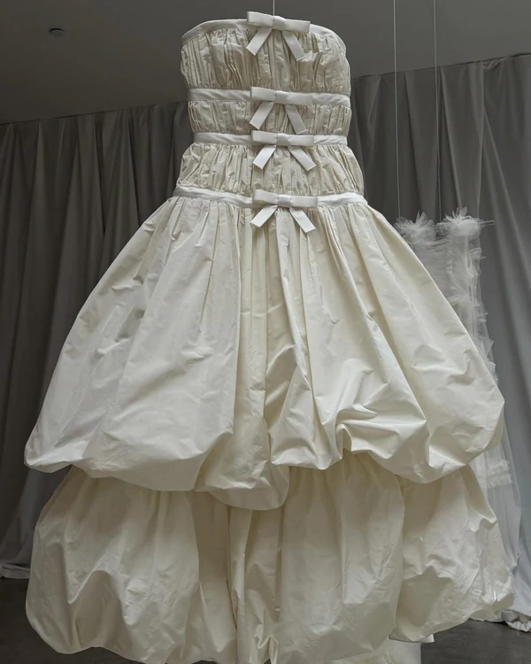 45 Strapless Wedding Dresses