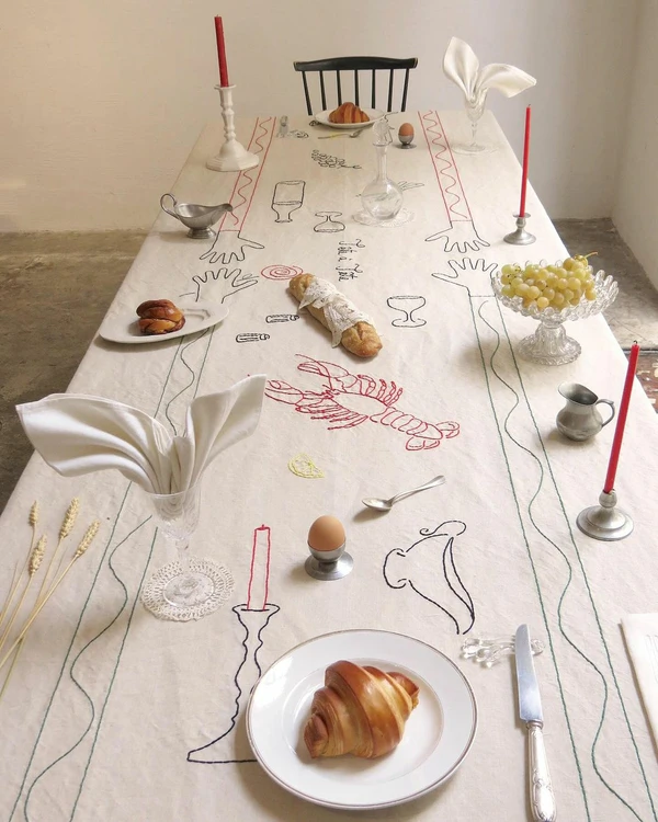7 Brands for Unique Wedding Table Linens