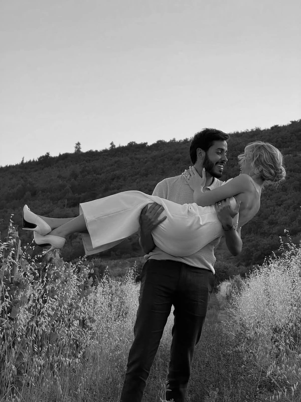 8 Myths About Wedding Content Creators: What the Experts Really Think