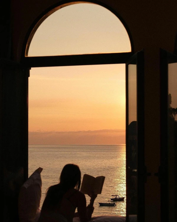 6 Apps to Help You Plan Your Perfect Honeymoon