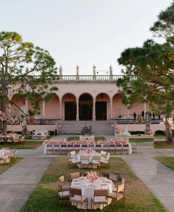 18 Expert Wedding Tips Every Bride Must Know