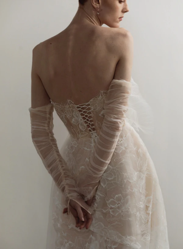 OUMA, wedding bridal in Canada — portfolio photo 3