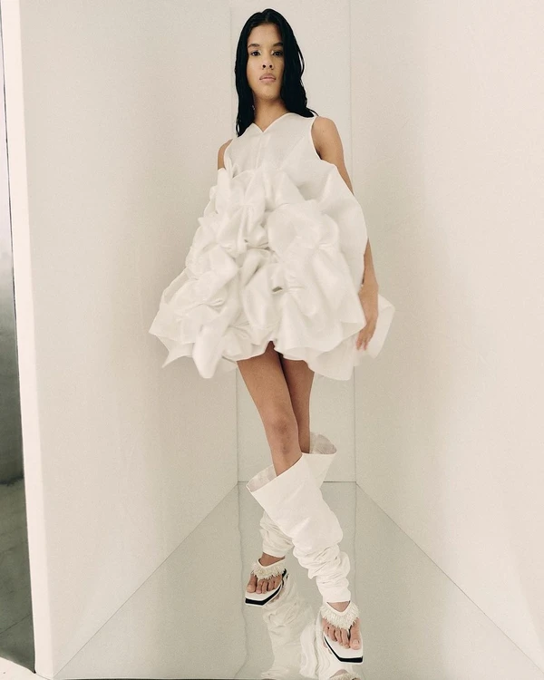 35 Chic Bridal Mini Dresses