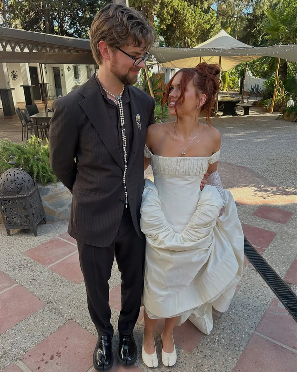 Newly Engaged? Here's Your First 3-Month Wedding Action Plan