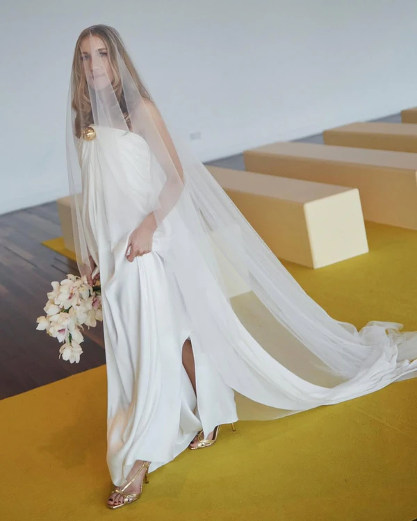<a href="https://www.instagram.com/p/DJCVhvNvVXY/?hl=en&amp;img_index=1">Place of LB</a>, Photography: <a href="https://www.instagram.com/petekarlstrom.weddings/?hl=en">Petter Karlstrom</a>