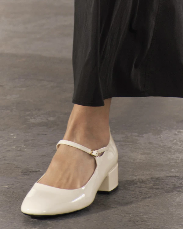 16 Mary Jane Shoes for Your Wedding Look