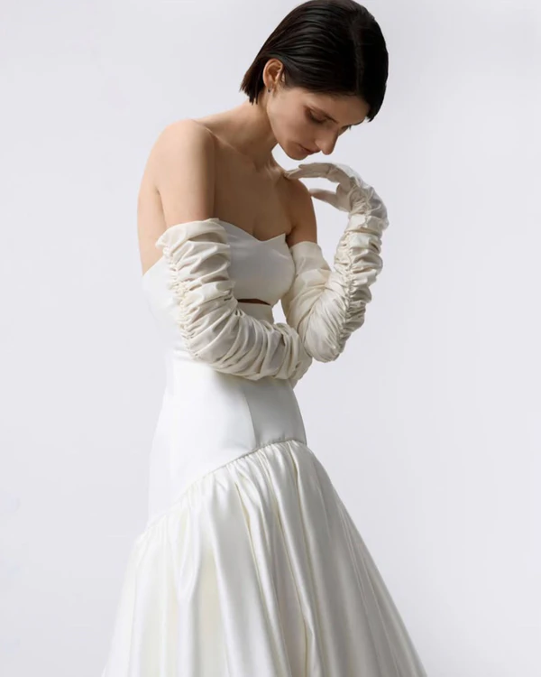 9 Chic Ways to Style Your Bridal Dress for a Winter Wedding
