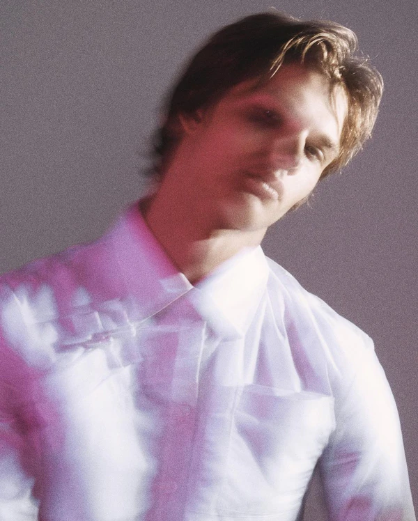 Shirts for Fashion-Forward Grooms: 14 Cool Options — photo 2