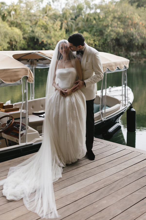 Lauren Alatriste, wedding photographers in New York, USA — portfolio photo 1