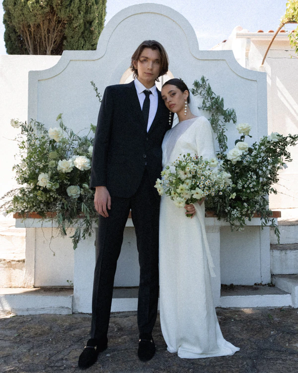 Wedding Editorial Nestled in Portuguese Winelands