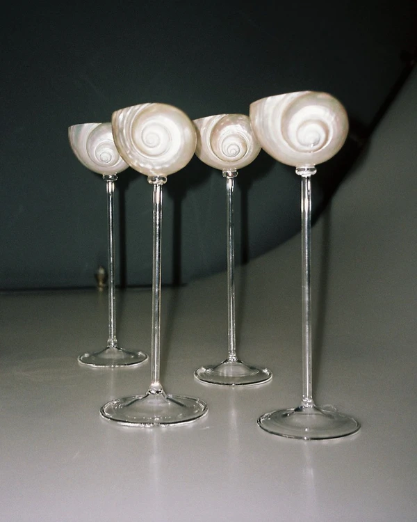 20 Artisanal Glassware Ideas to Inspire Your Tablescape