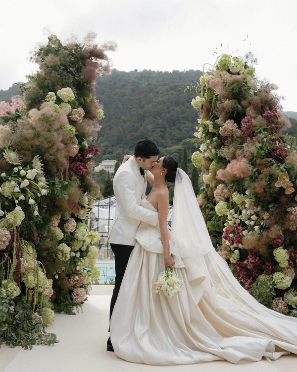 How to Navigate Different Wedding Visions as a Couple