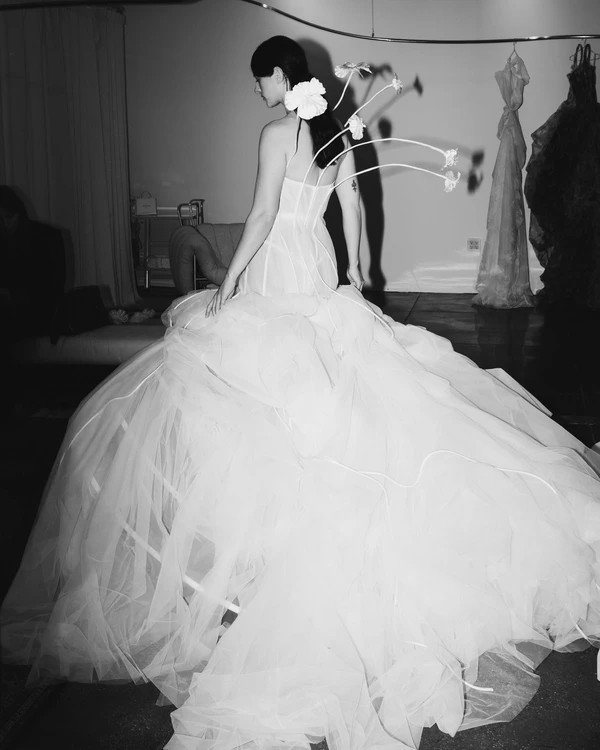<a href="https://www.instagram.com/varca.studio/">Varca</a>, Photography: <a href="https://www.instagram.com/ceremonybyalexmari/">Alex Mari</a>