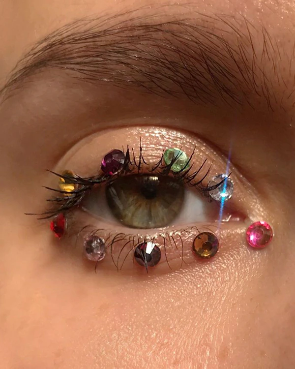55 Beauty Trends for Spring  & Summer 2025 Weddings