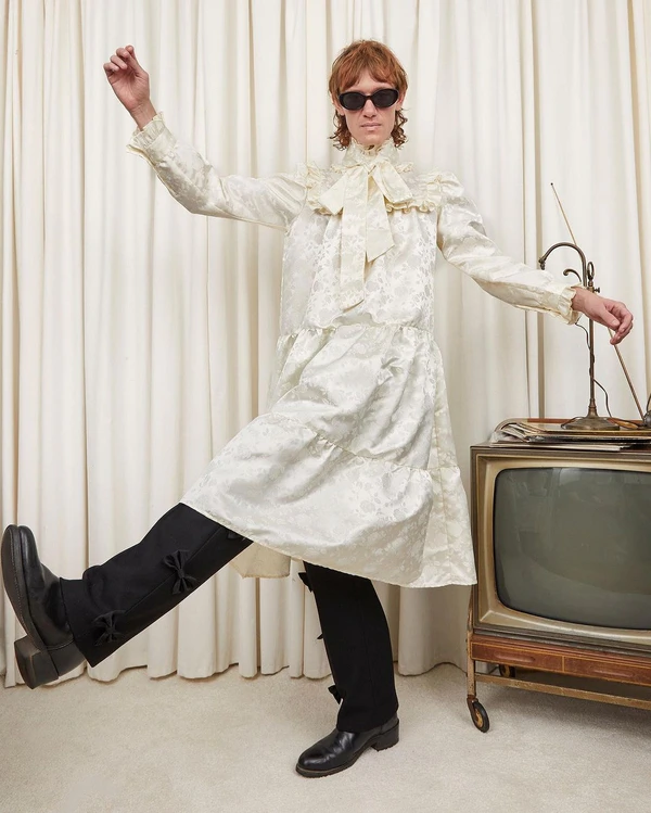 Gender-Neutral Wedding Outfit Ideas