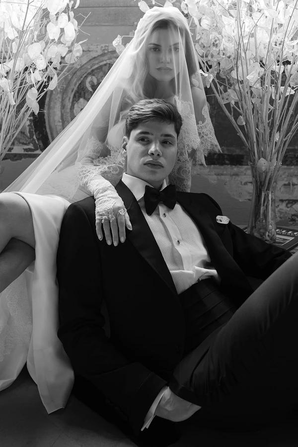Pre-Wedding Photoshoot in a Picture-Perfect Italian Villa