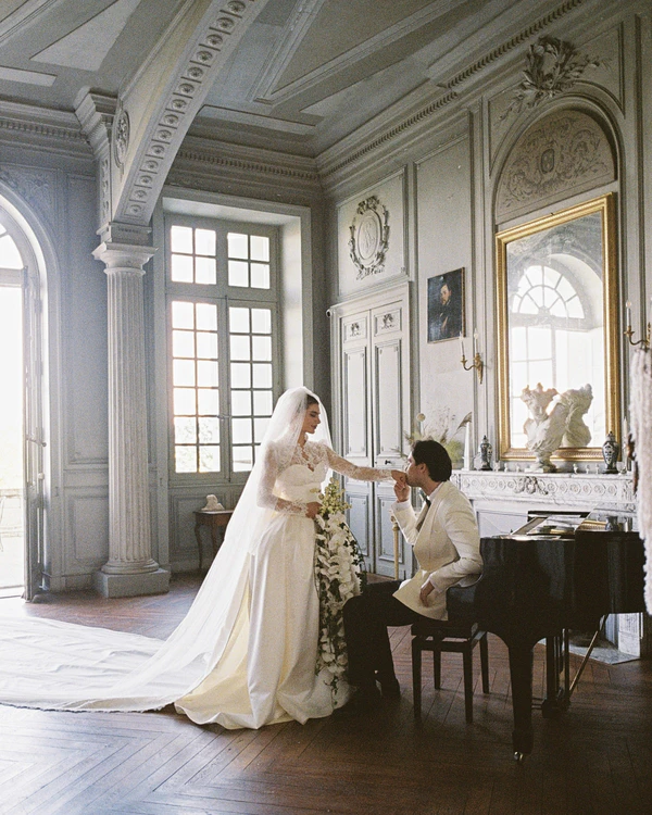 An Old-World Elegant Wedding at an 18th-Century French Château