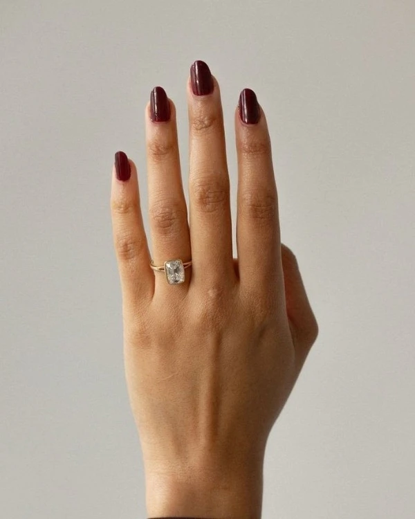 A Guide to the Chicest Engagement Ring Styles & Cuts